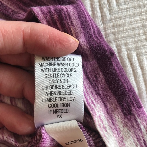 Simply Vera Vera Wang Abstract Print Top - Picture 6 of 7